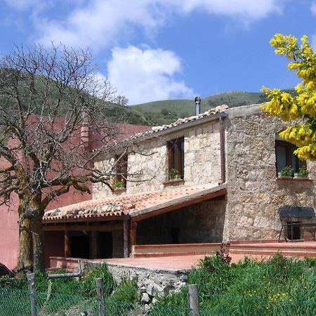 Agriturismo Gelso Castellana Sicula Zewnętrze zdjęcie